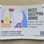 Istituto Sacra Famiglia, facciata Sud. Targa Ingresso Casa-Museo G. Bonino