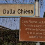 Insegna Viaria Celebrativa Gen. Dalla Chiesa, Via C.A. Dalla Chiesa